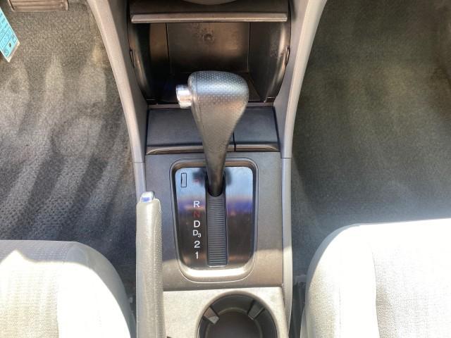 2004 Graphite Pearl /Gray Honda Accord Sdn LX LOW MILES 68,079 (1HGCM56344A) with an 2.4L DOHC MPFI 16-Valve i-VTEC I4 Engine engine, Automatic transmission, located at 4701 North Dixie Hwy, Pompano Beach, FL, 33064, (954) 422-2889, 26.240938, -80.123474 - OUR WEBPAGE FLORIDACARS1.COM HAS OVER 100 PHOTOS AND FREE CARFAX LINK 2004 Honda Accord LX Sedan 4 DR 2.4L I4 F DOHC Gasoline 34 MPG Front Wheel Drive Features ABS Brakes Air Conditioning AM/FM Stereo Automatic Transmission Cassette Player CD Audio Cloth Seats Cruise Control Power Locks Power Mirror - Photo#58