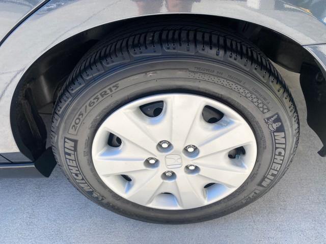 2004 Graphite Pearl /Gray Honda Accord Sdn LX LOW MILES 68,079 (1HGCM56344A) with an 2.4L DOHC MPFI 16-Valve i-VTEC I4 Engine engine, Automatic transmission, located at 4701 North Dixie Hwy, Pompano Beach, FL, 33064, (954) 422-2889, 26.240938, -80.123474 - OUR WEBPAGE FLORIDACARS1.COM HAS OVER 100 PHOTOS AND FREE CARFAX LINK 2004 Honda Accord LX Sedan 4 DR 2.4L I4 F DOHC Gasoline 34 MPG Front Wheel Drive Features ABS Brakes Air Conditioning AM/FM Stereo Automatic Transmission Cassette Player CD Audio Cloth Seats Cruise Control Power Locks Power Mirror - Photo#79