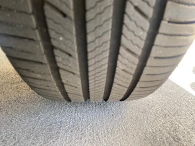 2004 Graphite Pearl /Gray Honda Accord Sdn LX LOW MILES 68,079 (1HGCM56344A) with an 2.4L DOHC MPFI 16-Valve i-VTEC I4 Engine engine, Automatic transmission, located at 4701 North Dixie Hwy, Pompano Beach, FL, 33064, (954) 422-2889, 26.240938, -80.123474 - OUR WEBPAGE FLORIDACARS1.COM HAS OVER 100 PHOTOS AND FREE CARFAX LINK 2004 Honda Accord LX Sedan 4 DR 2.4L I4 F DOHC Gasoline 34 MPG Front Wheel Drive Features ABS Brakes Air Conditioning AM/FM Stereo Automatic Transmission Cassette Player CD Audio Cloth Seats Cruise Control Power Locks Power Mirror - Photo#80