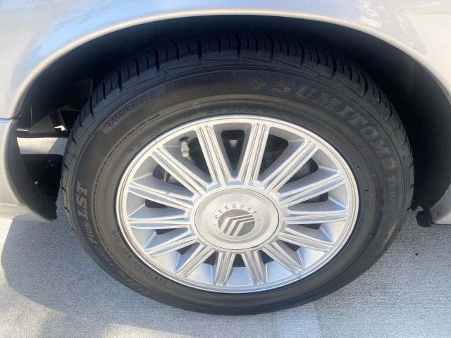 2009 Silver Birch Metallic /Light camel Mercury Grand Marquis LS LOW MILES 54,807 (2MEHM75V99X) with an 4.6L OHC SEFI FFV V8 Engine engine, Automatic transmission, located at 4701 North Dixie Hwy, Pompano Beach, FL, 33064, (954) 422-2889, 26.240938, -80.123474 - OUR WEBPAGE FLORIDACARS1.COM HAS OVER 100 PHOTOS AND FREE CARFAX LINK 2009 Mercury Grand Marquis LS Sedan 4 DR 4.6L V8 F SOHC 16V Flex Fuel 25 MPG Rear Wheel Drive Features ABS Brakes Air Conditioning Alloy Wheels AM/FM Stereo Automatic Transmission CD Audio Cruise Control Flex Fuel Vehicle Leather - Photo#19