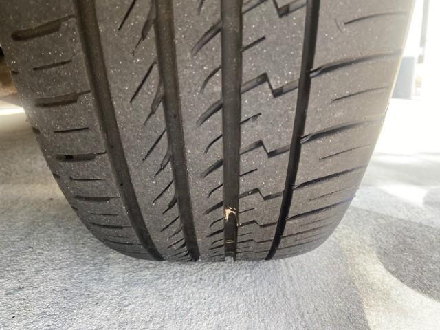 2009 Silver Birch Metallic /Light camel Mercury Grand Marquis LS LOW MILES 54,807 (2MEHM75V99X) with an 4.6L OHC SEFI FFV V8 Engine engine, Automatic transmission, located at 4701 North Dixie Hwy, Pompano Beach, FL, 33064, (954) 422-2889, 26.240938, -80.123474 - OUR WEBPAGE FLORIDACARS1.COM HAS OVER 100 PHOTOS AND FREE CARFAX LINK 2009 Mercury Grand Marquis LS Sedan 4 DR 4.6L V8 F SOHC 16V Flex Fuel 25 MPG Rear Wheel Drive Features ABS Brakes Air Conditioning Alloy Wheels AM/FM Stereo Automatic Transmission CD Audio Cruise Control Flex Fuel Vehicle Leather - Photo#20