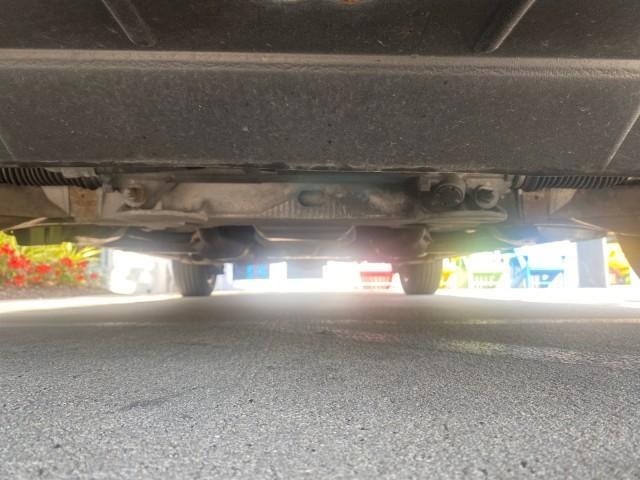 2009 Silver Birch Metallic /Light camel Mercury Grand Marquis LS LOW MILES 54,807 (2MEHM75V99X) with an 4.6L OHC SEFI FFV V8 Engine engine, Automatic transmission, located at 4701 North Dixie Hwy, Pompano Beach, FL, 33064, (954) 422-2889, 26.240938, -80.123474 - OUR WEBPAGE FLORIDACARS1.COM HAS OVER 100 PHOTOS AND FREE CARFAX LINK 2009 Mercury Grand Marquis LS Sedan 4 DR 4.6L V8 F SOHC 16V Flex Fuel 25 MPG Rear Wheel Drive Features ABS Brakes Air Conditioning Alloy Wheels AM/FM Stereo Automatic Transmission CD Audio Cruise Control Flex Fuel Vehicle Leather - Photo#21