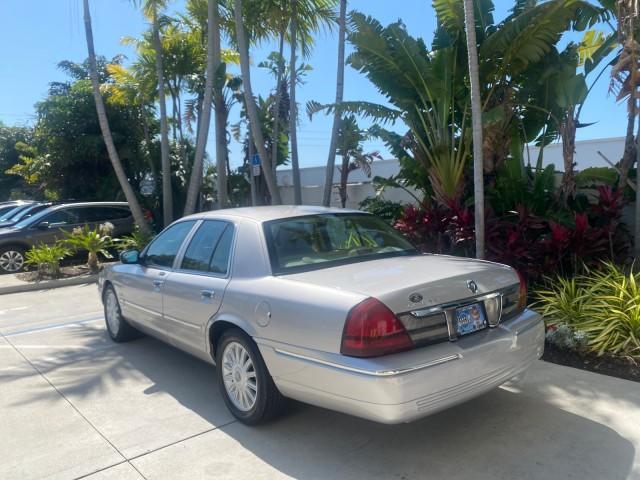 2009 Silver Birch Metallic /Light camel Mercury Grand Marquis LS LOW MILES 54,807 (2MEHM75V99X) with an 4.6L OHC SEFI FFV V8 Engine engine, Automatic transmission, located at 4701 North Dixie Hwy, Pompano Beach, FL, 33064, (954) 422-2889, 26.240938, -80.123474 - OUR WEBPAGE FLORIDACARS1.COM HAS OVER 100 PHOTOS AND FREE CARFAX LINK 2009 Mercury Grand Marquis LS Sedan 4 DR 4.6L V8 F SOHC 16V Flex Fuel 25 MPG Rear Wheel Drive Features ABS Brakes Air Conditioning Alloy Wheels AM/FM Stereo Automatic Transmission CD Audio Cruise Control Flex Fuel Vehicle Leather - Photo#30