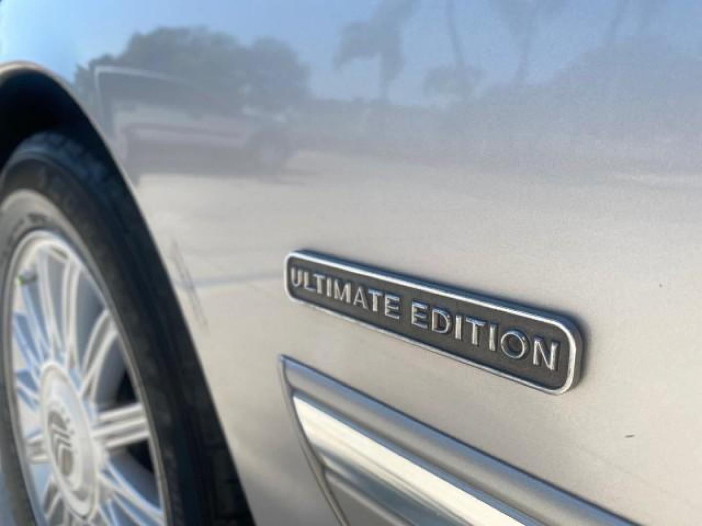 2009 Silver Birch Metallic /Light camel Mercury Grand Marquis LS LOW MILES 54,807 (2MEHM75V99X) with an 4.6L OHC SEFI FFV V8 Engine engine, Automatic transmission, located at 4701 North Dixie Hwy, Pompano Beach, FL, 33064, (954) 422-2889, 26.240938, -80.123474 - OUR WEBPAGE FLORIDACARS1.COM HAS OVER 100 PHOTOS AND FREE CARFAX LINK 2009 Mercury Grand Marquis LS Sedan 4 DR 4.6L V8 F SOHC 16V Flex Fuel 25 MPG Rear Wheel Drive Features ABS Brakes Air Conditioning Alloy Wheels AM/FM Stereo Automatic Transmission CD Audio Cruise Control Flex Fuel Vehicle Leather- Photo#39