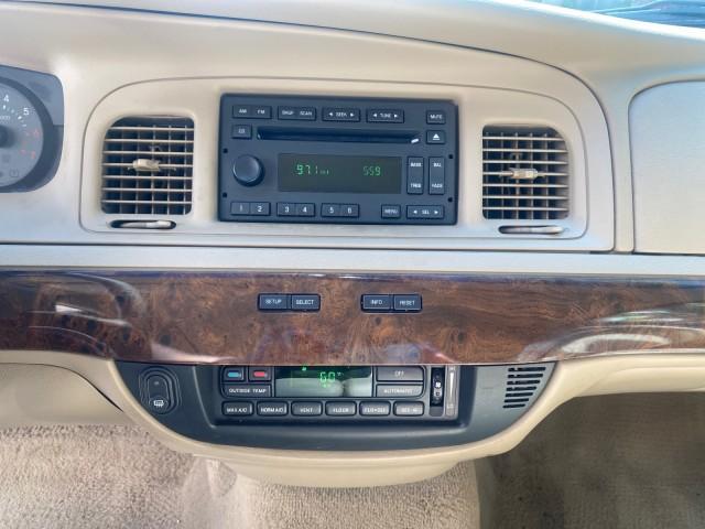 2009 Silver Birch Metallic /Light camel Mercury Grand Marquis LS LOW MILES 54,807 (2MEHM75V99X) with an 4.6L OHC SEFI FFV V8 Engine engine, Automatic transmission, located at 4701 North Dixie Hwy, Pompano Beach, FL, 33064, (954) 422-2889, 26.240938, -80.123474 - OUR WEBPAGE FLORIDACARS1.COM HAS OVER 100 PHOTOS AND FREE CARFAX LINK 2009 Mercury Grand Marquis LS Sedan 4 DR 4.6L V8 F SOHC 16V Flex Fuel 25 MPG Rear Wheel Drive Features ABS Brakes Air Conditioning Alloy Wheels AM/FM Stereo Automatic Transmission CD Audio Cruise Control Flex Fuel Vehicle Leather - Photo#55