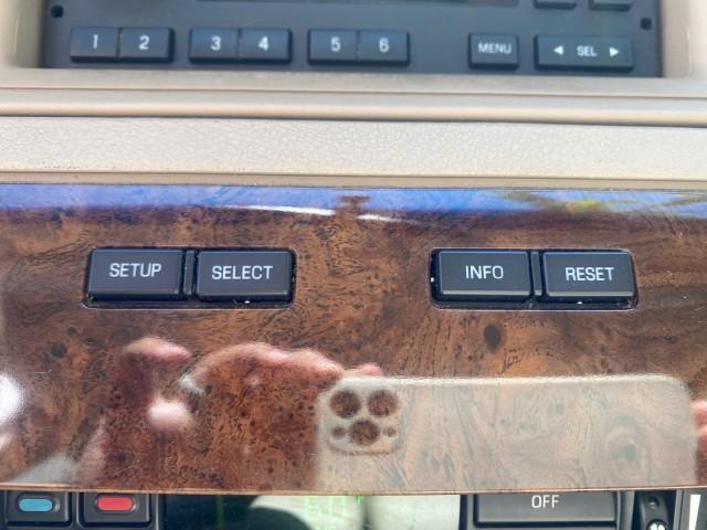 2009 Silver Birch Metallic /Light camel Mercury Grand Marquis LS LOW MILES 54,807 (2MEHM75V99X) with an 4.6L OHC SEFI FFV V8 Engine engine, Automatic transmission, located at 4701 North Dixie Hwy, Pompano Beach, FL, 33064, (954) 422-2889, 26.240938, -80.123474 - OUR WEBPAGE FLORIDACARS1.COM HAS OVER 100 PHOTOS AND FREE CARFAX LINK 2009 Mercury Grand Marquis LS Sedan 4 DR 4.6L V8 F SOHC 16V Flex Fuel 25 MPG Rear Wheel Drive Features ABS Brakes Air Conditioning Alloy Wheels AM/FM Stereo Automatic Transmission CD Audio Cruise Control Flex Fuel Vehicle Leather - Photo#57