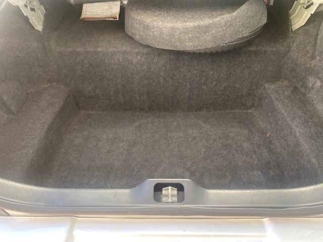 2009 Silver Birch Metallic /Light camel Mercury Grand Marquis LS LOW MILES 54,807 (2MEHM75V99X) with an 4.6L OHC SEFI FFV V8 Engine engine, Automatic transmission, located at 4701 North Dixie Hwy, Pompano Beach, FL, 33064, (954) 422-2889, 26.240938, -80.123474 - OUR WEBPAGE FLORIDACARS1.COM HAS OVER 100 PHOTOS AND FREE CARFAX LINK 2009 Mercury Grand Marquis LS Sedan 4 DR 4.6L V8 F SOHC 16V Flex Fuel 25 MPG Rear Wheel Drive Features ABS Brakes Air Conditioning Alloy Wheels AM/FM Stereo Automatic Transmission CD Audio Cruise Control Flex Fuel Vehicle Leather - Photo#85