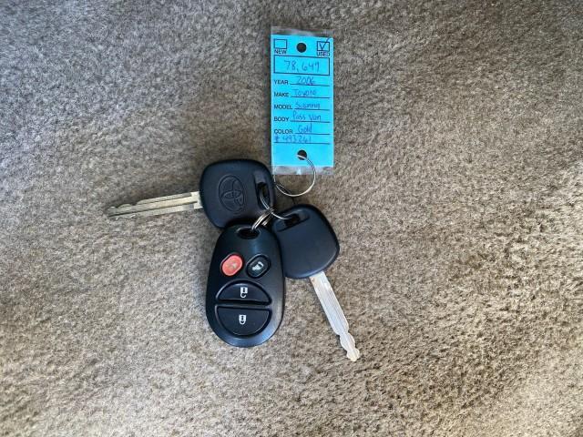 2006 Desert Sand Mica /Taupe Toyota Sienna VAN LE LOW MILES 78,653 (5TDZA23C86S) with an 3.3L 24-Valve SEFI DOHC VVT-i V6 Engine engine, Automatic transmission, located at 4701 North Dixie Hwy, Pompano Beach, FL, 33064, (954) 422-2889, 26.240938, -80.123474 - OUR WEBPAGE FLORIDACARS1.COM HAS OVER 100 PHOTOS AND FREE CARFAX LINK 2006 Toyota Sienna LE 7 Passenger Van 3.3L V6 Gasoline 26 MPG Front Wheel Drive Features ABS Brakes Air Conditioning AM/FM Stereo Automatic Transmission CD Audio Cloth Seats Cruise Control Fold-Away Third Row Full Roof Rack Power - Photo#23