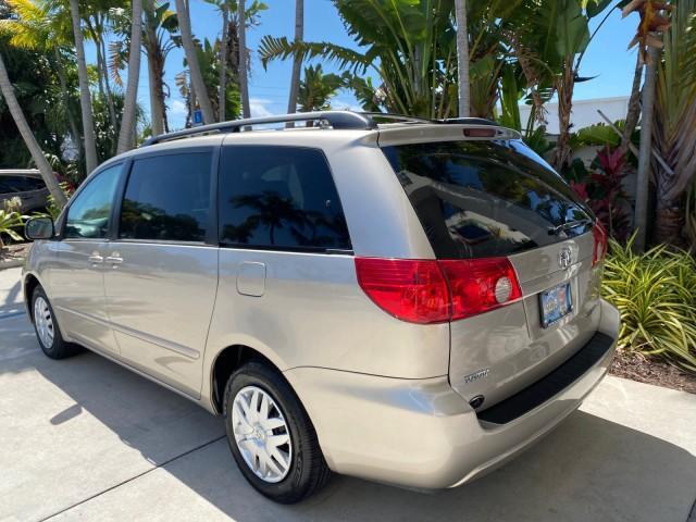 2006 Desert Sand Mica /Taupe Toyota Sienna VAN LE LOW MILES 78,653 (5TDZA23C86S) with an 3.3L 24-Valve SEFI DOHC VVT-i V6 Engine engine, Automatic transmission, located at 4701 North Dixie Hwy, Pompano Beach, FL, 33064, (954) 422-2889, 26.240938, -80.123474 - OUR WEBPAGE FLORIDACARS1.COM HAS OVER 100 PHOTOS AND FREE CARFAX LINK 2006 Toyota Sienna LE 7 Passenger Van 3.3L V6 Gasoline 26 MPG Front Wheel Drive Features ABS Brakes Air Conditioning AM/FM Stereo Automatic Transmission CD Audio Cloth Seats Cruise Control Fold-Away Third Row Full Roof Rack Power - Photo#33