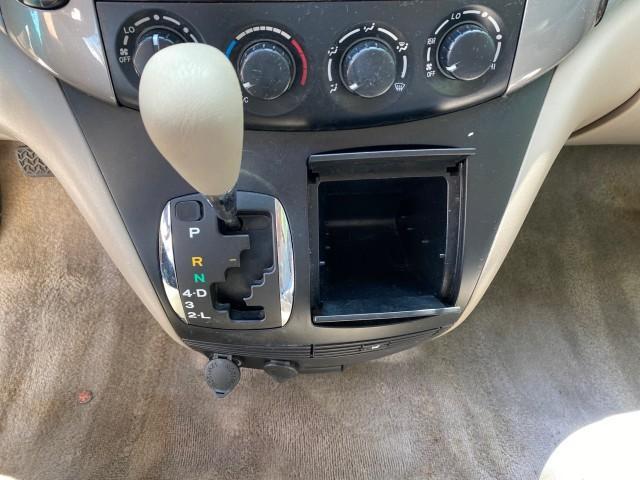 2006 Desert Sand Mica /Taupe Toyota Sienna VAN LE LOW MILES 78,653 (5TDZA23C86S) with an 3.3L 24-Valve SEFI DOHC VVT-i V6 Engine engine, Automatic transmission, located at 4701 North Dixie Hwy, Pompano Beach, FL, 33064, (954) 422-2889, 26.240938, -80.123474 - OUR WEBPAGE FLORIDACARS1.COM HAS OVER 100 PHOTOS AND FREE CARFAX LINK 2006 Toyota Sienna LE 7 Passenger Van 3.3L V6 Gasoline 26 MPG Front Wheel Drive Features ABS Brakes Air Conditioning AM/FM Stereo Automatic Transmission CD Audio Cloth Seats Cruise Control Fold-Away Third Row Full Roof Rack Power - Photo#60