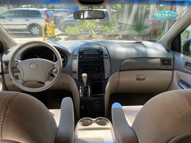 2006 Desert Sand Mica /Taupe Toyota Sienna VAN LE LOW MILES 78,653 (5TDZA23C86S) with an 3.3L 24-Valve SEFI DOHC VVT-i V6 Engine engine, Automatic transmission, located at 4701 North Dixie Hwy, Pompano Beach, FL, 33064, (954) 422-2889, 26.240938, -80.123474 - OUR WEBPAGE FLORIDACARS1.COM HAS OVER 100 PHOTOS AND FREE CARFAX LINK 2006 Toyota Sienna LE 7 Passenger Van 3.3L V6 Gasoline 26 MPG Front Wheel Drive Features ABS Brakes Air Conditioning AM/FM Stereo Automatic Transmission CD Audio Cloth Seats Cruise Control Fold-Away Third Row Full Roof Rack Power - Photo#81