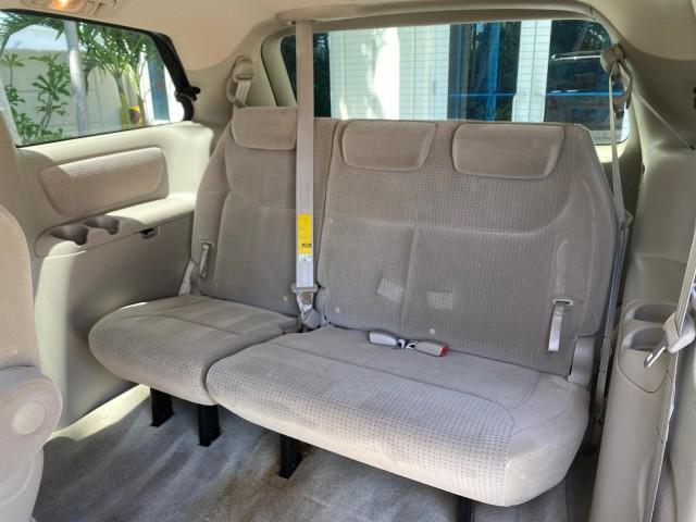 2006 Desert Sand Mica /Taupe Toyota Sienna VAN LE LOW MILES 78,653 (5TDZA23C86S) with an 3.3L 24-Valve SEFI DOHC VVT-i V6 Engine engine, Automatic transmission, located at 4701 North Dixie Hwy, Pompano Beach, FL, 33064, (954) 422-2889, 26.240938, -80.123474 - OUR WEBPAGE FLORIDACARS1.COM HAS OVER 100 PHOTOS AND FREE CARFAX LINK 2006 Toyota Sienna LE 7 Passenger Van 3.3L V6 Gasoline 26 MPG Front Wheel Drive Features ABS Brakes Air Conditioning AM/FM Stereo Automatic Transmission CD Audio Cloth Seats Cruise Control Fold-Away Third Row Full Roof Rack Power - Photo#85