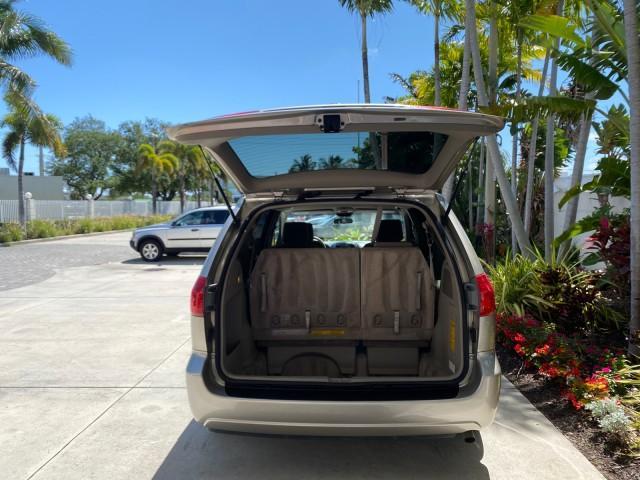 2006 Desert Sand Mica /Taupe Toyota Sienna VAN LE LOW MILES 78,653 (5TDZA23C86S) with an 3.3L 24-Valve SEFI DOHC VVT-i V6 Engine engine, Automatic transmission, located at 4701 North Dixie Hwy, Pompano Beach, FL, 33064, (954) 422-2889, 26.240938, -80.123474 - OUR WEBPAGE FLORIDACARS1.COM HAS OVER 100 PHOTOS AND FREE CARFAX LINK 2006 Toyota Sienna LE 7 Passenger Van 3.3L V6 Gasoline 26 MPG Front Wheel Drive Features ABS Brakes Air Conditioning AM/FM Stereo Automatic Transmission CD Audio Cloth Seats Cruise Control Fold-Away Third Row Full Roof Rack Power - Photo#99