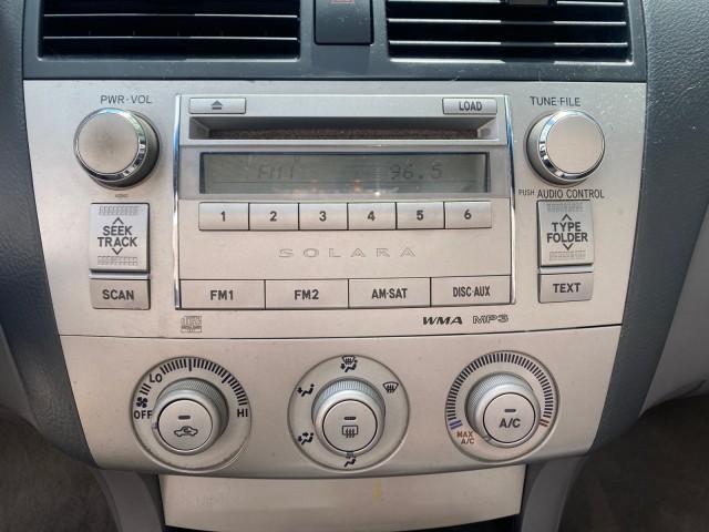 2008 Blizzard White Pearl /Dark Gray Toyota Camry Solara SE CONVERTIBLE LOW MILES 74,665 (4T1FA38PX8U) with an 3.3L DOHC SMPI VVT-i 24-Valve V6 Engine engine, Automatic transmission, located at 4701 North Dixie Hwy, Pompano Beach, FL, 33064, (954) 422-2889, 26.240938, -80.123474 - OUR WEBPAGE FLORIDACARS1.COM HAS OVER 100 PHOTOS AND FREE CARFAX LINK 2008 Toyota Camry Solara SE V6 Convertible 3.3L V6 F DOHC 24V Gasoline 29 MPG Front Wheel Drive Features ABS Brakes Air Conditioning Alloy Wheels AM/FM Stereo Automatic Transmission Auxiliary Audio Input CD Audio Cruise Control Le - Photo#82