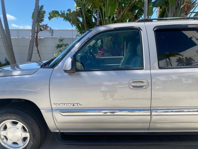 2004 Sandalwood Metallic /Neutral/Shale GMC Yukon XL SLE 1 OWNER LEATHER SUNROOF (1GKEC16Z44J) with an 5.3L Vortec 5300 V8 SFI Flex-Fuel Engine engine, Automatic transmission, located at 4701 North Dixie Hwy, Pompano Beach, FL, 33064, (954) 422-2889, 26.240938, -80.123474 - OUR WEBPAGE FLORIDACARS1.COM HAS OVER 100 PHOTOS AND FREE CARFAX LINK 2004 GMC Yukon XL 1500 SLT 1 OWNER 4 Door Wagon/Sport Utility 5.3L V8 F Flex Fuel 18 MPG Rear Wheel Drive Features ABS Brakes Air Conditioning Alloy Wheels AM/FM Stereo Automatic Transmission Cassette Player CD Audio Cloth Seats C - Photo#36