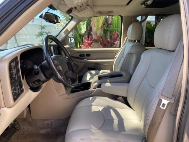 2004 Sandalwood Metallic /Neutral/Shale GMC Yukon XL SLE 1 OWNER LEATHER SUNROOF (1GKEC16Z44J) with an 5.3L Vortec 5300 V8 SFI Flex-Fuel Engine engine, Automatic transmission, located at 4701 North Dixie Hwy, Pompano Beach, FL, 33064, (954) 422-2889, 26.240938, -80.123474 - OUR WEBPAGE FLORIDACARS1.COM HAS OVER 100 PHOTOS AND FREE CARFAX LINK 2004 GMC Yukon XL 1500 SLT 1 OWNER 4 Door Wagon/Sport Utility 5.3L V8 F Flex Fuel 18 MPG Rear Wheel Drive Features ABS Brakes Air Conditioning Alloy Wheels AM/FM Stereo Automatic Transmission Cassette Player CD Audio Cloth Seats C - Photo#45
