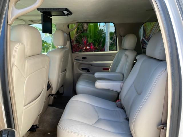 2004 Sandalwood Metallic /Neutral/Shale GMC Yukon XL SLE 1 OWNER LEATHER SUNROOF (1GKEC16Z44J) with an 5.3L Vortec 5300 V8 SFI Flex-Fuel Engine engine, Automatic transmission, located at 4701 North Dixie Hwy, Pompano Beach, FL, 33064, (954) 422-2889, 26.240938, -80.123474 - OUR WEBPAGE FLORIDACARS1.COM HAS OVER 100 PHOTOS AND FREE CARFAX LINK 2004 GMC Yukon XL 1500 SLT 1 OWNER 4 Door Wagon/Sport Utility 5.3L V8 F Flex Fuel 18 MPG Rear Wheel Drive Features ABS Brakes Air Conditioning Alloy Wheels AM/FM Stereo Automatic Transmission Cassette Player CD Audio Cloth Seats C - Photo#80