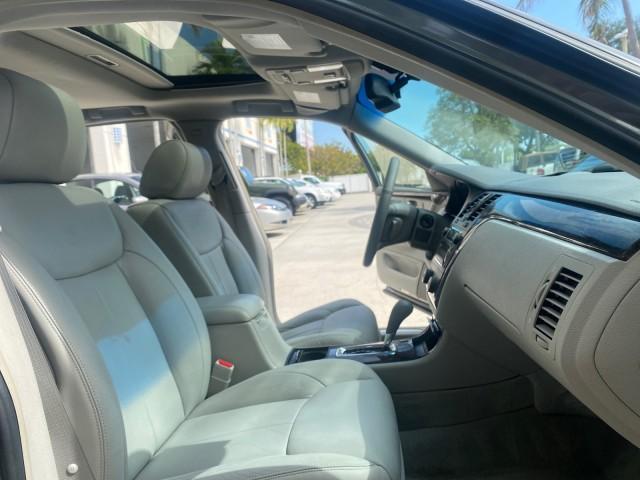 2008 Titanium ChromaFlair /Titanium Cadillac DTS LOW MILES 41,600 w/1SC (1G6KD57Y18U) with an Northstar 4.6L DOHC V8 Engine engine, Automatic transmission, located at 4701 North Dixie Hwy, Pompano Beach, FL, 33064, (954) 422-2889, 26.240938, -80.123474 - OUR WEBPAGE FLORIDACARS1.COM HAS OVER 100 PHOTOS AND FREE CARFAX LINK 2008 Cadillac DTS LOADED LEATHER NON SMOKER ORIGINAL PRICE $41,970 Sedan 4 DR 4.6L V8 F Gasoline 23 MPG Front Wheel Drive Features A/C Seat(s) ABS Brakes Air Conditioning Alloy Wheels AM/FM Stereo Automatic Transmission Blind Spot - Photo#12