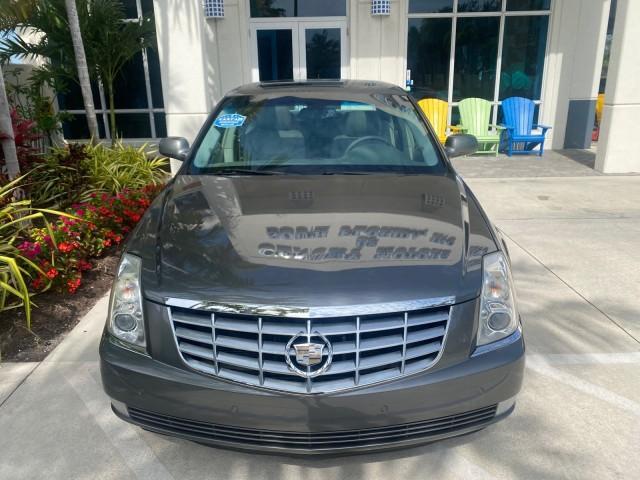 2008 Titanium ChromaFlair /Titanium Cadillac DTS LOW MILES 41,600 w/1SC (1G6KD57Y18U) with an Northstar 4.6L DOHC V8 Engine engine, Automatic transmission, located at 4701 North Dixie Hwy, Pompano Beach, FL, 33064, (954) 422-2889, 26.240938, -80.123474 - OUR WEBPAGE FLORIDACARS1.COM HAS OVER 100 PHOTOS AND FREE CARFAX LINK 2008 Cadillac DTS LOADED LEATHER NON SMOKER ORIGINAL PRICE $41,970 Sedan 4 DR 4.6L V8 F Gasoline 23 MPG Front Wheel Drive Features A/C Seat(s) ABS Brakes Air Conditioning Alloy Wheels AM/FM Stereo Automatic Transmission Blind Spot - Photo#27