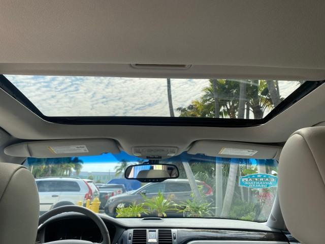 2008 Titanium ChromaFlair /Titanium Cadillac DTS LOW MILES 41,600 w/1SC (1G6KD57Y18U) with an Northstar 4.6L DOHC V8 Engine engine, Automatic transmission, located at 4701 North Dixie Hwy, Pompano Beach, FL, 33064, (954) 422-2889, 26.240938, -80.123474 - OUR WEBPAGE FLORIDACARS1.COM HAS OVER 100 PHOTOS AND FREE CARFAX LINK 2008 Cadillac DTS LOADED LEATHER NON SMOKER ORIGINAL PRICE $41,970 Sedan 4 DR 4.6L V8 F Gasoline 23 MPG Front Wheel Drive Features A/C Seat(s) ABS Brakes Air Conditioning Alloy Wheels AM/FM Stereo Automatic Transmission Blind Spot - Photo#82