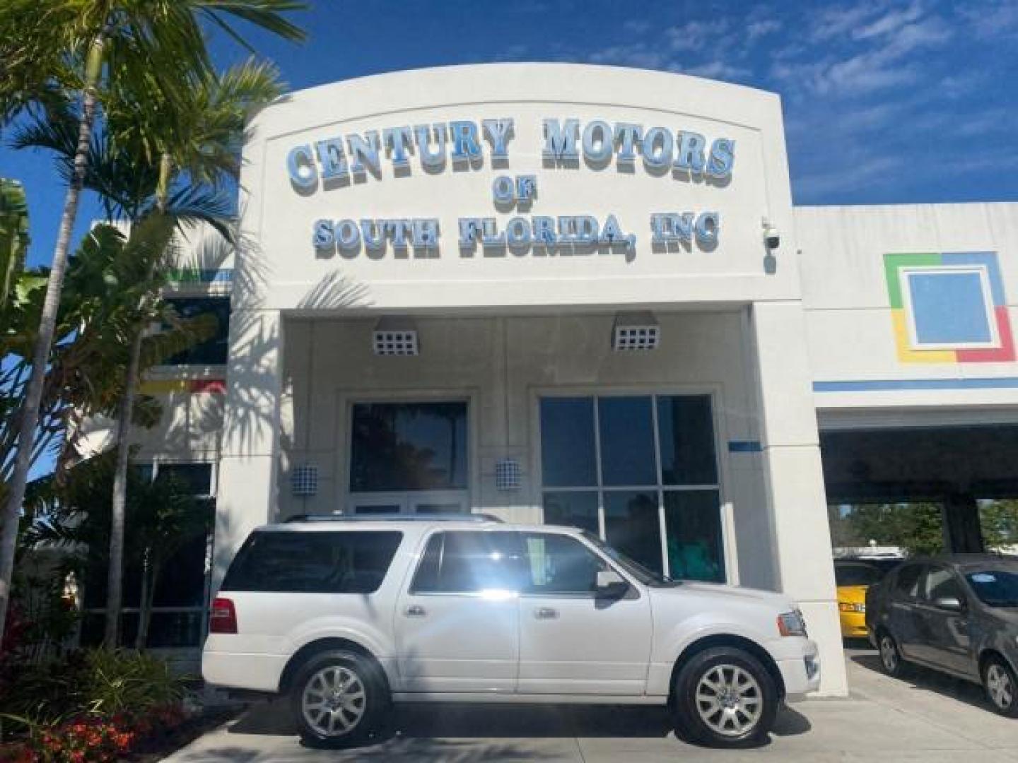 2017 Oxford White /Dune Ford Expedition EL Limited 4WD LOW MILES 75284 (1FMJK2AT3HE) with an 3.5L V6 Cylinder Engine engine, Automatic transmission, located at 4701 North Dixie Hwy, Pompano Beach, FL, 33064, (954) 422-2889, 26.240938, -80.123474 - OUR WEBPAGE FLORIDACARS1.COM HAS OVER 100 PHOTOS AND FREE CARFAX LINK 2017 Ford Expedition EL Limited 4WD 4 Door Wagon/Sport Utility 3.5L V6 F DOHC 24V Gasoline Rear Wheel Drive w/ 4X4 Features 20 Inch Plus Wheels 4WD/AWD A/C Seat(s) ABS Brakes Air Conditioning Alloy Wheels AM/FM Stereo Android Auto - Photo#0