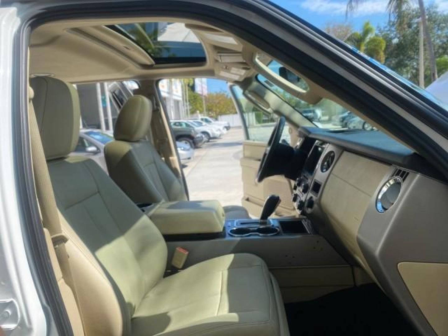 2017 Oxford White /Dune Ford Expedition EL Limited 4WD LOW MILES 75284 (1FMJK2AT3HE) with an 3.5L V6 Cylinder Engine engine, Automatic transmission, located at 4701 North Dixie Hwy, Pompano Beach, FL, 33064, (954) 422-2889, 26.240938, -80.123474 - OUR WEBPAGE FLORIDACARS1.COM HAS OVER 100 PHOTOS AND FREE CARFAX LINK 2017 Ford Expedition EL Limited 4WD 4 Door Wagon/Sport Utility 3.5L V6 F DOHC 24V Gasoline Rear Wheel Drive w/ 4X4 Features 20 Inch Plus Wheels 4WD/AWD A/C Seat(s) ABS Brakes Air Conditioning Alloy Wheels AM/FM Stereo Android Auto - Photo#12