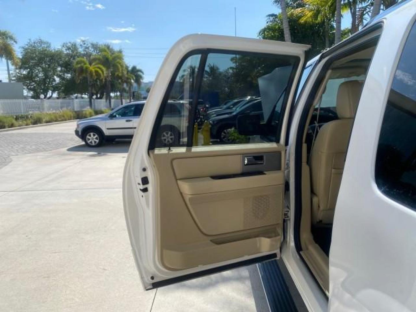 2017 Oxford White /Dune Ford Expedition EL Limited 4WD LOW MILES 75284 (1FMJK2AT3HE) with an 3.5L V6 Cylinder Engine engine, Automatic transmission, located at 4701 North Dixie Hwy, Pompano Beach, FL, 33064, (954) 422-2889, 26.240938, -80.123474 - OUR WEBPAGE FLORIDACARS1.COM HAS OVER 100 PHOTOS AND FREE CARFAX LINK 2017 Ford Expedition EL Limited 4WD 4 Door Wagon/Sport Utility 3.5L V6 F DOHC 24V Gasoline Rear Wheel Drive w/ 4X4 Features 20 Inch Plus Wheels 4WD/AWD A/C Seat(s) ABS Brakes Air Conditioning Alloy Wheels AM/FM Stereo Android Auto - Photo#13