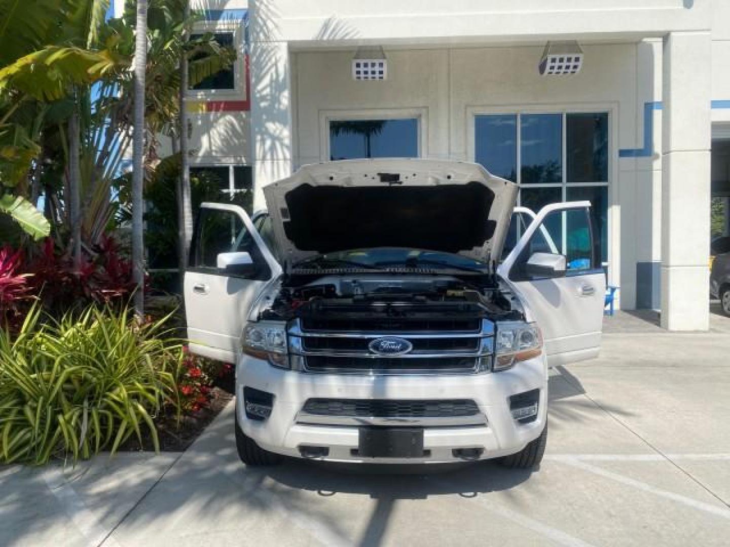 2017 Oxford White /Dune Ford Expedition EL Limited 4WD LOW MILES 75284 (1FMJK2AT3HE) with an 3.5L V6 Cylinder Engine engine, Automatic transmission, located at 4701 North Dixie Hwy, Pompano Beach, FL, 33064, (954) 422-2889, 26.240938, -80.123474 - OUR WEBPAGE FLORIDACARS1.COM HAS OVER 100 PHOTOS AND FREE CARFAX LINK 2017 Ford Expedition EL Limited 4WD 4 Door Wagon/Sport Utility 3.5L V6 F DOHC 24V Gasoline Rear Wheel Drive w/ 4X4 Features 20 Inch Plus Wheels 4WD/AWD A/C Seat(s) ABS Brakes Air Conditioning Alloy Wheels AM/FM Stereo Android Auto - Photo#16