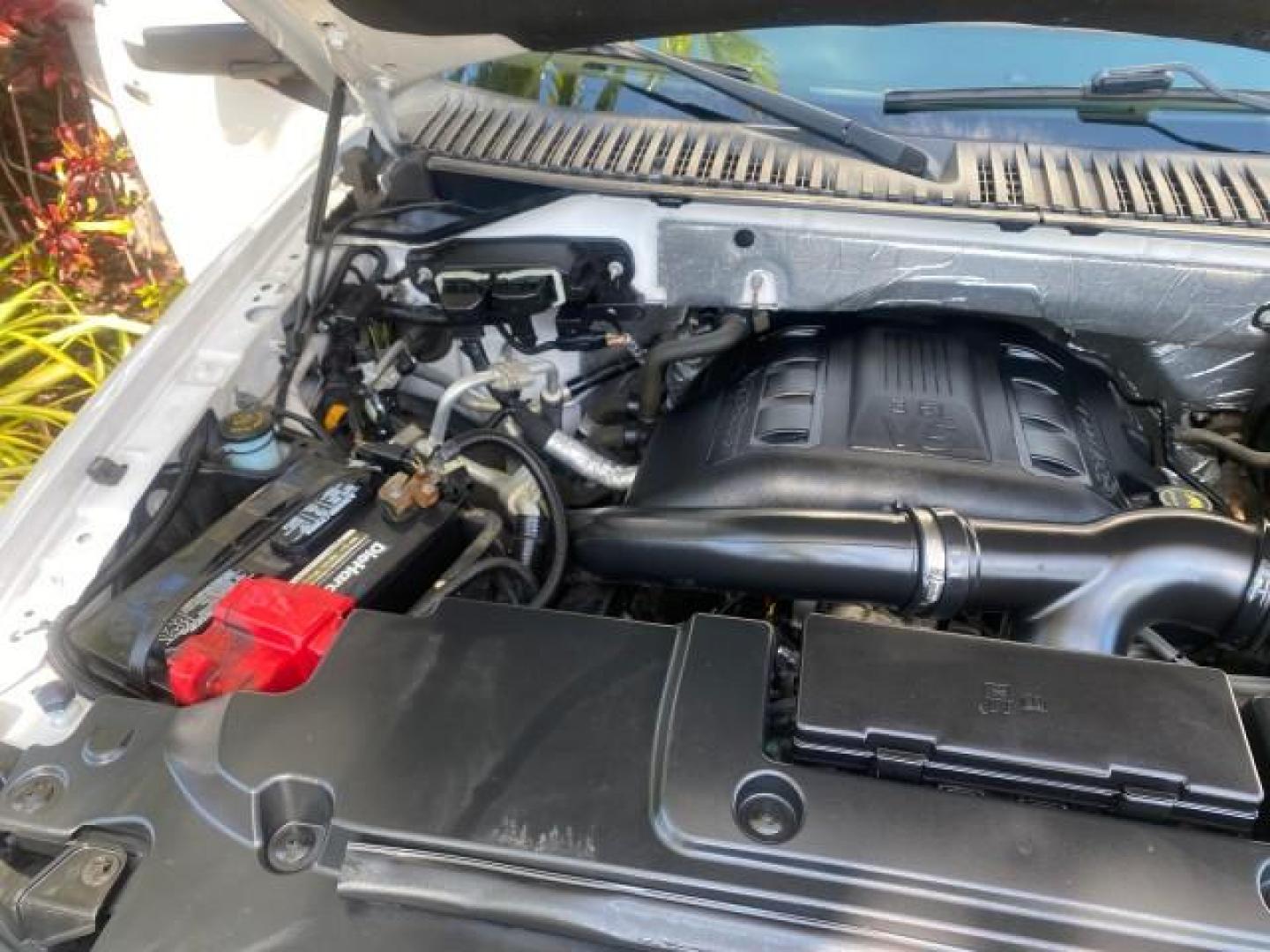 2017 Oxford White /Dune Ford Expedition EL Limited 4WD LOW MILES 75284 (1FMJK2AT3HE) with an 3.5L V6 Cylinder Engine engine, Automatic transmission, located at 4701 North Dixie Hwy, Pompano Beach, FL, 33064, (954) 422-2889, 26.240938, -80.123474 - OUR WEBPAGE FLORIDACARS1.COM HAS OVER 100 PHOTOS AND FREE CARFAX LINK 2017 Ford Expedition EL Limited 4WD 4 Door Wagon/Sport Utility 3.5L V6 F DOHC 24V Gasoline Rear Wheel Drive w/ 4X4 Features 20 Inch Plus Wheels 4WD/AWD A/C Seat(s) ABS Brakes Air Conditioning Alloy Wheels AM/FM Stereo Android Auto - Photo#24