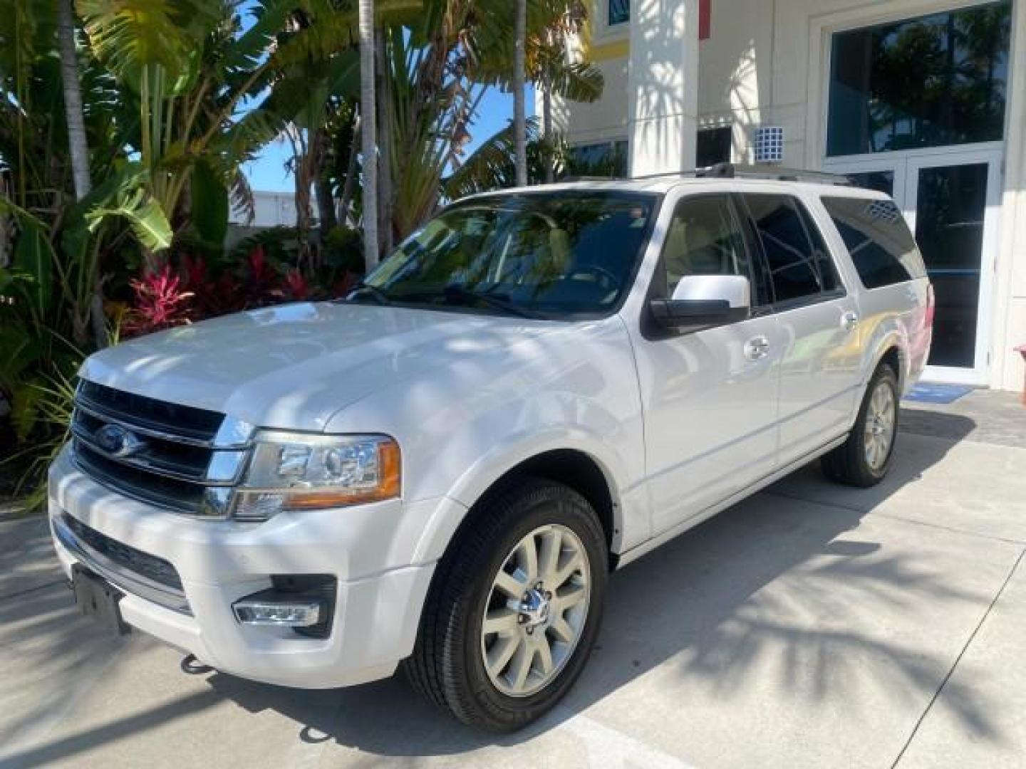 2017 Oxford White /Dune Ford Expedition EL Limited 4WD LOW MILES 75284 (1FMJK2AT3HE) with an 3.5L V6 Cylinder Engine engine, Automatic transmission, located at 4701 North Dixie Hwy, Pompano Beach, FL, 33064, (954) 422-2889, 26.240938, -80.123474 - OUR WEBPAGE FLORIDACARS1.COM HAS OVER 100 PHOTOS AND FREE CARFAX LINK 2017 Ford Expedition EL Limited 4WD 4 Door Wagon/Sport Utility 3.5L V6 F DOHC 24V Gasoline Rear Wheel Drive w/ 4X4 Features 20 Inch Plus Wheels 4WD/AWD A/C Seat(s) ABS Brakes Air Conditioning Alloy Wheels AM/FM Stereo Android Auto - Photo#29