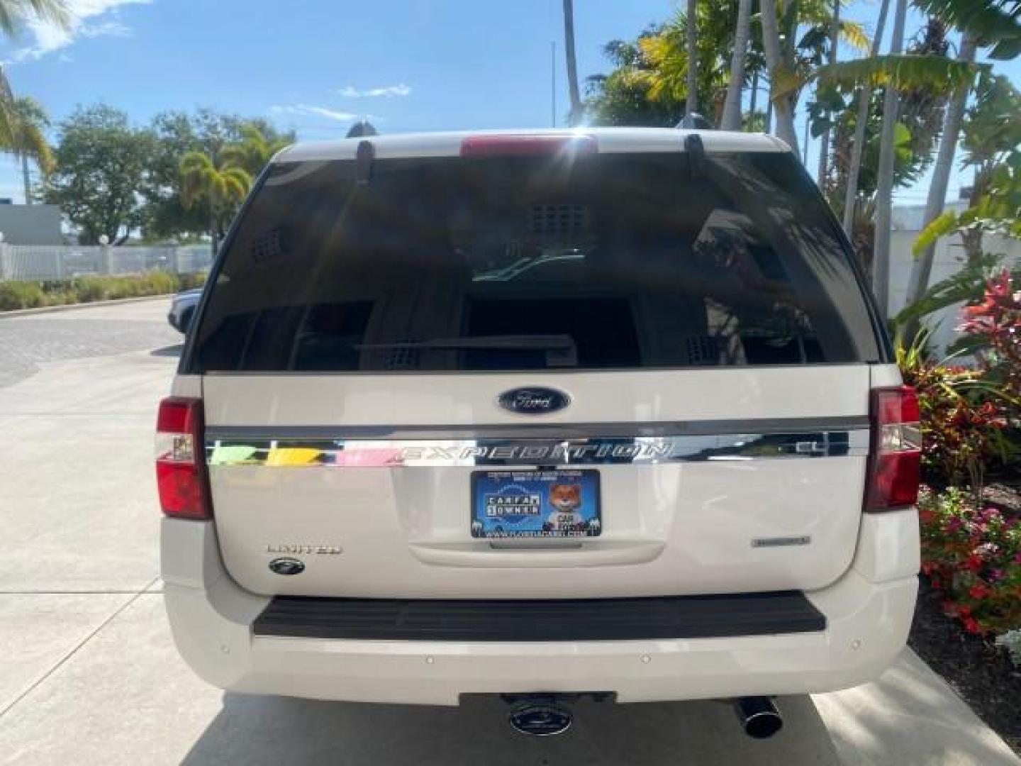 2017 Oxford White /Dune Ford Expedition EL Limited 4WD LOW MILES 75284 (1FMJK2AT3HE) with an 3.5L V6 Cylinder Engine engine, Automatic transmission, located at 4701 North Dixie Hwy, Pompano Beach, FL, 33064, (954) 422-2889, 26.240938, -80.123474 - OUR WEBPAGE FLORIDACARS1.COM HAS OVER 100 PHOTOS AND FREE CARFAX LINK 2017 Ford Expedition EL Limited 4WD 4 Door Wagon/Sport Utility 3.5L V6 F DOHC 24V Gasoline Rear Wheel Drive w/ 4X4 Features 20 Inch Plus Wheels 4WD/AWD A/C Seat(s) ABS Brakes Air Conditioning Alloy Wheels AM/FM Stereo Android Auto - Photo#35