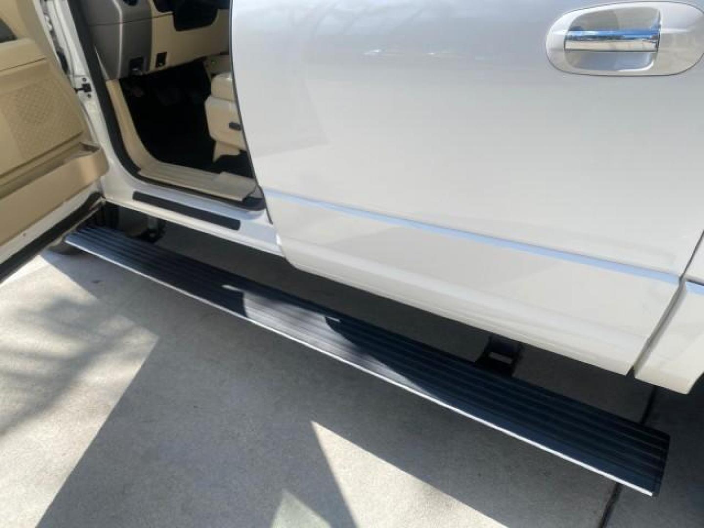 2017 Oxford White /Dune Ford Expedition EL Limited 4WD LOW MILES 75284 (1FMJK2AT3HE) with an 3.5L V6 Cylinder Engine engine, Automatic transmission, located at 4701 North Dixie Hwy, Pompano Beach, FL, 33064, (954) 422-2889, 26.240938, -80.123474 - OUR WEBPAGE FLORIDACARS1.COM HAS OVER 100 PHOTOS AND FREE CARFAX LINK 2017 Ford Expedition EL Limited 4WD 4 Door Wagon/Sport Utility 3.5L V6 F DOHC 24V Gasoline Rear Wheel Drive w/ 4X4 Features 20 Inch Plus Wheels 4WD/AWD A/C Seat(s) ABS Brakes Air Conditioning Alloy Wheels AM/FM Stereo Android Auto - Photo#43