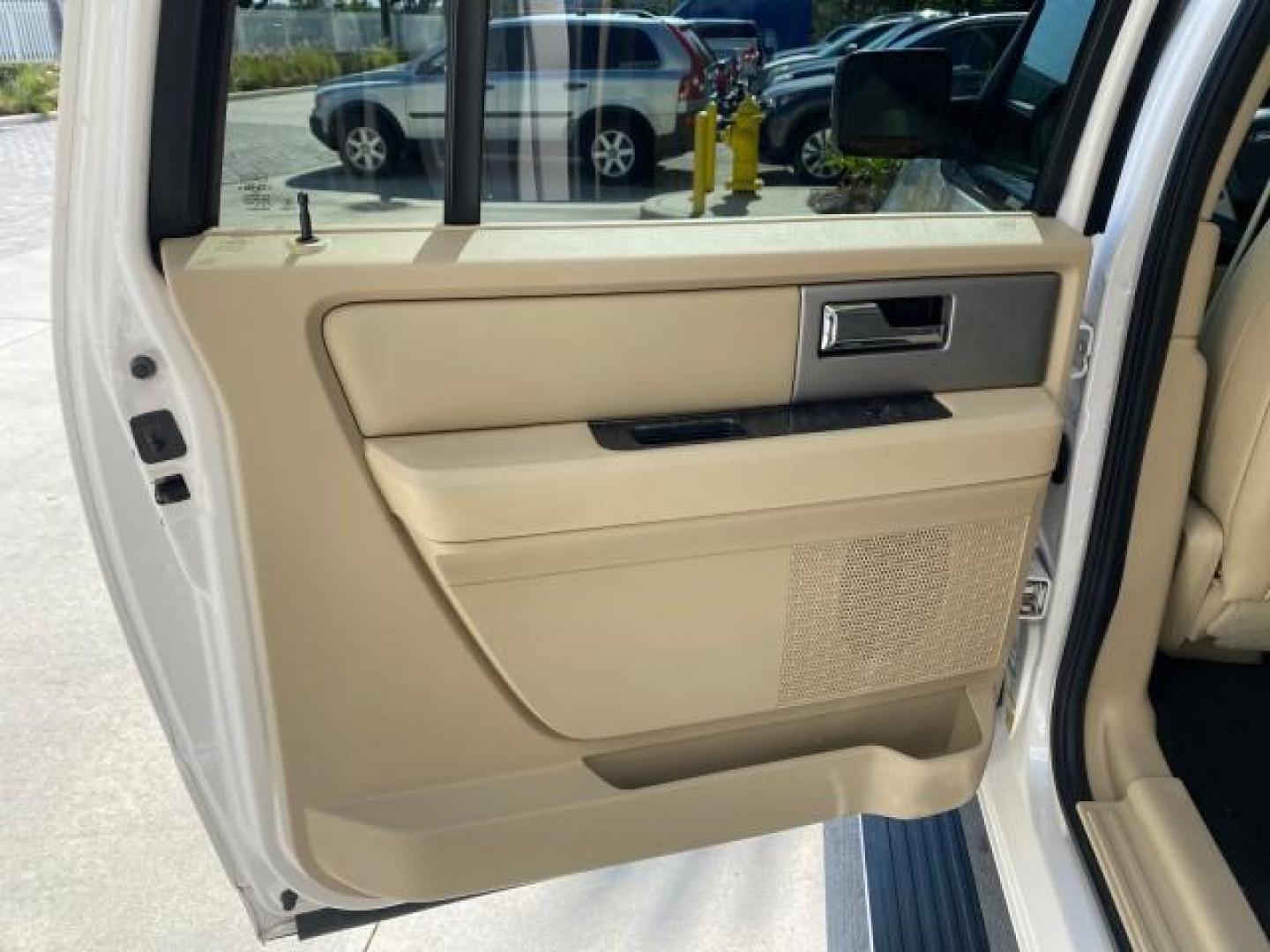 2017 Oxford White /Dune Ford Expedition EL Limited 4WD LOW MILES 75284 (1FMJK2AT3HE) with an 3.5L V6 Cylinder Engine engine, Automatic transmission, located at 4701 North Dixie Hwy, Pompano Beach, FL, 33064, (954) 422-2889, 26.240938, -80.123474 - OUR WEBPAGE FLORIDACARS1.COM HAS OVER 100 PHOTOS AND FREE CARFAX LINK 2017 Ford Expedition EL Limited 4WD 4 Door Wagon/Sport Utility 3.5L V6 F DOHC 24V Gasoline Rear Wheel Drive w/ 4X4 Features 20 Inch Plus Wheels 4WD/AWD A/C Seat(s) ABS Brakes Air Conditioning Alloy Wheels AM/FM Stereo Android Auto - Photo#80
