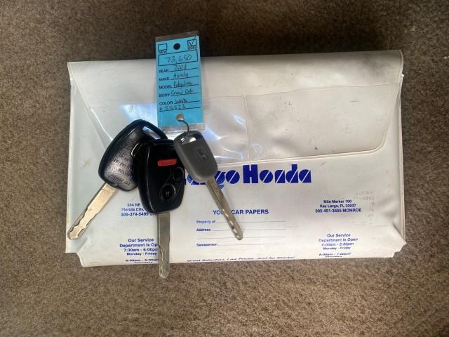 2008 Taffeta White /Beige Honda Ridgeline RTS 4WD LOW MILES 73,653 1 OWNER (2HJYK16428H) with an 3.5L SOHC MPFI 24-Valve VTEC V6 Engine engine, Automatic transmission, located at 4701 North Dixie Hwy, Pompano Beach, FL, 33064, (954) 422-2889, 26.240938, -80.123474 - OUR WEBPAGE FLORIDACARS1.COM HAS OVER 100 PHOTOS AND FREE CARFAX LINK 2008 Honda Ridgeline RTS 1 OWNER Crew Pickup 3.5L V6 F SOHC 24V Gasoline 21 MPG Front Wheel Drive w/ 4X4 Features 4WD/AWD ABS Brakes Air Conditioning Alloy Wheels AM/FM Stereo Automatic Transmission CD Audio Cloth Seats Cruise Con - Photo#23