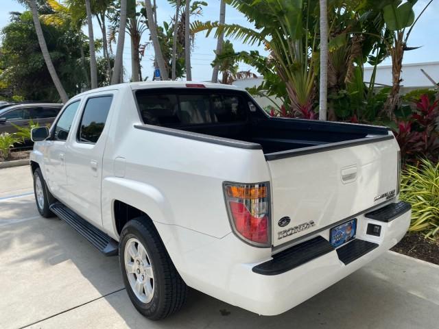 2008 Taffeta White /Beige Honda Ridgeline RTS 4WD LOW MILES 73,653 1 OWNER (2HJYK16428H) with an 3.5L SOHC MPFI 24-Valve VTEC V6 Engine engine, Automatic transmission, located at 4701 North Dixie Hwy, Pompano Beach, FL, 33064, (954) 422-2889, 26.240938, -80.123474 - OUR WEBPAGE FLORIDACARS1.COM HAS OVER 100 PHOTOS AND FREE CARFAX LINK 2008 Honda Ridgeline RTS 1 OWNER Crew Pickup 3.5L V6 F SOHC 24V Gasoline 21 MPG Front Wheel Drive w/ 4X4 Features 4WD/AWD ABS Brakes Air Conditioning Alloy Wheels AM/FM Stereo Automatic Transmission CD Audio Cloth Seats Cruise Con - Photo#33