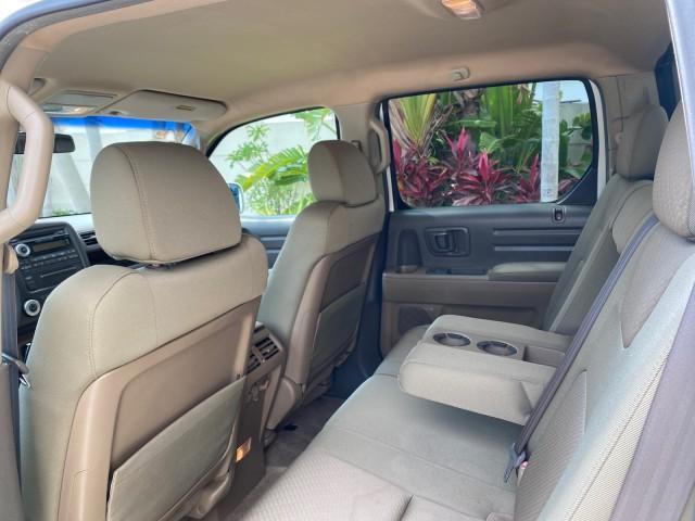 2008 Taffeta White /Beige Honda Ridgeline RTS 4WD LOW MILES 73,653 1 OWNER (2HJYK16428H) with an 3.5L SOHC MPFI 24-Valve VTEC V6 Engine engine, Automatic transmission, located at 4701 North Dixie Hwy, Pompano Beach, FL, 33064, (954) 422-2889, 26.240938, -80.123474 - OUR WEBPAGE FLORIDACARS1.COM HAS OVER 100 PHOTOS AND FREE CARFAX LINK 2008 Honda Ridgeline RTS 1 OWNER Crew Pickup 3.5L V6 F SOHC 24V Gasoline 21 MPG Front Wheel Drive w/ 4X4 Features 4WD/AWD ABS Brakes Air Conditioning Alloy Wheels AM/FM Stereo Automatic Transmission CD Audio Cloth Seats Cruise Con - Photo#77