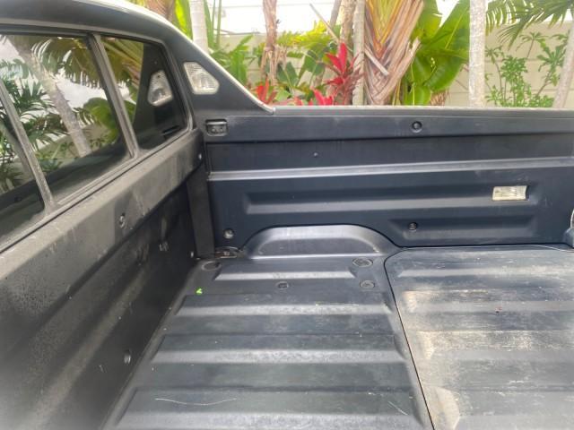 2008 Taffeta White /Beige Honda Ridgeline RTS 4WD LOW MILES 73,653 1 OWNER (2HJYK16428H) with an 3.5L SOHC MPFI 24-Valve VTEC V6 Engine engine, Automatic transmission, located at 4701 North Dixie Hwy, Pompano Beach, FL, 33064, (954) 422-2889, 26.240938, -80.123474 - OUR WEBPAGE FLORIDACARS1.COM HAS OVER 100 PHOTOS AND FREE CARFAX LINK 2008 Honda Ridgeline RTS 1 OWNER Crew Pickup 3.5L V6 F SOHC 24V Gasoline 21 MPG Front Wheel Drive w/ 4X4 Features 4WD/AWD ABS Brakes Air Conditioning Alloy Wheels AM/FM Stereo Automatic Transmission CD Audio Cloth Seats Cruise Con - Photo#88