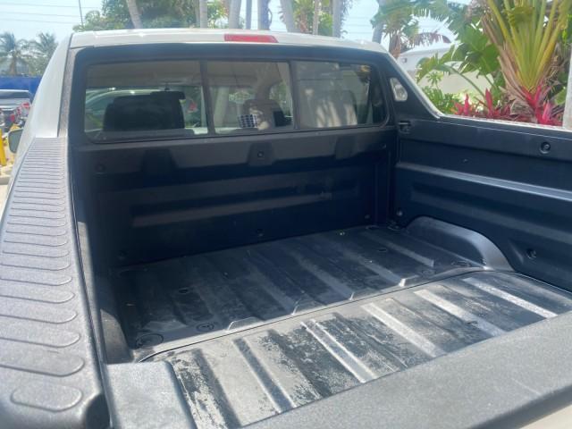 2008 Taffeta White /Beige Honda Ridgeline RTS 4WD LOW MILES 73,653 1 OWNER (2HJYK16428H) with an 3.5L SOHC MPFI 24-Valve VTEC V6 Engine engine, Automatic transmission, located at 4701 North Dixie Hwy, Pompano Beach, FL, 33064, (954) 422-2889, 26.240938, -80.123474 - OUR WEBPAGE FLORIDACARS1.COM HAS OVER 100 PHOTOS AND FREE CARFAX LINK 2008 Honda Ridgeline RTS 1 OWNER Crew Pickup 3.5L V6 F SOHC 24V Gasoline 21 MPG Front Wheel Drive w/ 4X4 Features 4WD/AWD ABS Brakes Air Conditioning Alloy Wheels AM/FM Stereo Automatic Transmission CD Audio Cloth Seats Cruise Con - Photo#93
