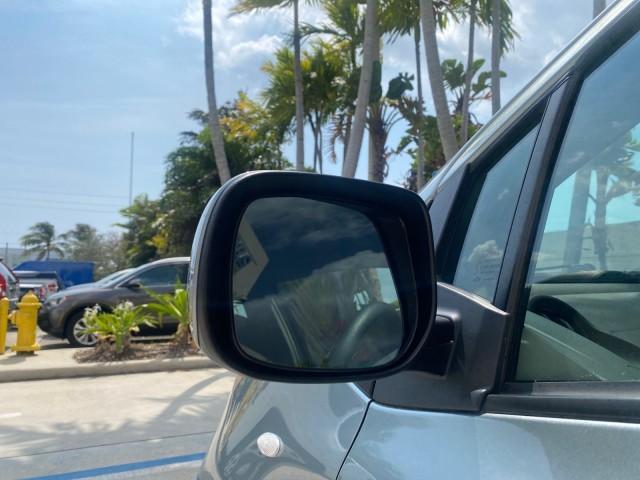 2008 Silver Streak Mica /Dark Charcoal Toyota Yaris AUTO AC LOW MILES 32,410 1 OWNER FL (JTDJT903X85) with an 1.5L DOHC SFI 16-Valve VVT-i 4-Cyl Engine engine, Automatic transmission, located at 4701 North Dixie Hwy, Pompano Beach, FL, 33064, (954) 422-2889, 26.240938, -80.123474 - OUR WEBPAGE FLORIDACARS1.COM HAS OVER 100 PHOTOS AND FREE CARFAX LINK 2008 Toyota Yaris S 1 OWNER Hatchback 2 DR 1.5L I4 F DOHC 16V Gasoline 40 MPG Front Wheel Drive Features ABS Brakes Air Conditioning AM/FM Stereo Automatic Transmission Auxiliary Audio Input CD Audio Cloth Seats Overhead Airbags P - Photo#39