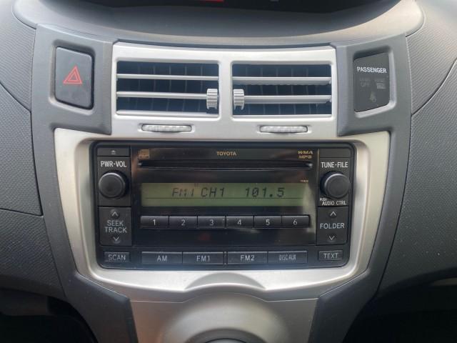 2008 Silver Streak Mica /Dark Charcoal Toyota Yaris AUTO AC LOW MILES 32,410 1 OWNER FL (JTDJT903X85) with an 1.5L DOHC SFI 16-Valve VVT-i 4-Cyl Engine engine, Automatic transmission, located at 4701 North Dixie Hwy, Pompano Beach, FL, 33064, (954) 422-2889, 26.240938, -80.123474 - OUR WEBPAGE FLORIDACARS1.COM HAS OVER 100 PHOTOS AND FREE CARFAX LINK 2008 Toyota Yaris S 1 OWNER Hatchback 2 DR 1.5L I4 F DOHC 16V Gasoline 40 MPG Front Wheel Drive Features ABS Brakes Air Conditioning AM/FM Stereo Automatic Transmission Auxiliary Audio Input CD Audio Cloth Seats Overhead Airbags P - Photo#58