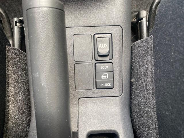 2008 Silver Streak Mica /Dark Charcoal Toyota Yaris AUTO AC LOW MILES 32,410 1 OWNER FL (JTDJT903X85) with an 1.5L DOHC SFI 16-Valve VVT-i 4-Cyl Engine engine, Automatic transmission, located at 4701 North Dixie Hwy, Pompano Beach, FL, 33064, (954) 422-2889, 26.240938, -80.123474 - OUR WEBPAGE FLORIDACARS1.COM HAS OVER 100 PHOTOS AND FREE CARFAX LINK 2008 Toyota Yaris S 1 OWNER Hatchback 2 DR 1.5L I4 F DOHC 16V Gasoline 40 MPG Front Wheel Drive Features ABS Brakes Air Conditioning AM/FM Stereo Automatic Transmission Auxiliary Audio Input CD Audio Cloth Seats Overhead Airbags P - Photo#65