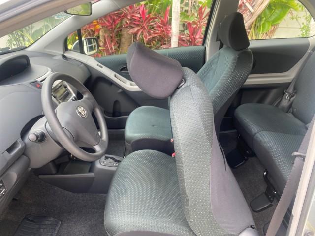 2008 Silver Streak Mica /Dark Charcoal Toyota Yaris AUTO AC LOW MILES 32,410 1 OWNER FL (JTDJT903X85) with an 1.5L DOHC SFI 16-Valve VVT-i 4-Cyl Engine engine, Automatic transmission, located at 4701 North Dixie Hwy, Pompano Beach, FL, 33064, (954) 422-2889, 26.240938, -80.123474 - OUR WEBPAGE FLORIDACARS1.COM HAS OVER 100 PHOTOS AND FREE CARFAX LINK 2008 Toyota Yaris S 1 OWNER Hatchback 2 DR 1.5L I4 F DOHC 16V Gasoline 40 MPG Front Wheel Drive Features ABS Brakes Air Conditioning AM/FM Stereo Automatic Transmission Auxiliary Audio Input CD Audio Cloth Seats Overhead Airbags P - Photo#77