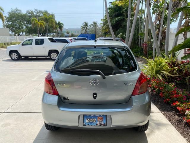 2008 Silver Streak Mica /Dark Charcoal Toyota Yaris AUTO AC LOW MILES 32,410 1 OWNER FL (JTDJT903X85) with an 1.5L DOHC SFI 16-Valve VVT-i 4-Cyl Engine engine, Automatic transmission, located at 4701 North Dixie Hwy, Pompano Beach, FL, 33064, (954) 422-2889, 26.240938, -80.123474 - OUR WEBPAGE FLORIDACARS1.COM HAS OVER 100 PHOTOS AND FREE CARFAX LINK 2008 Toyota Yaris S 1 OWNER Hatchback 2 DR 1.5L I4 F DOHC 16V Gasoline 40 MPG Front Wheel Drive Features ABS Brakes Air Conditioning AM/FM Stereo Automatic Transmission Auxiliary Audio Input CD Audio Cloth Seats Overhead Airbags P - Photo#88