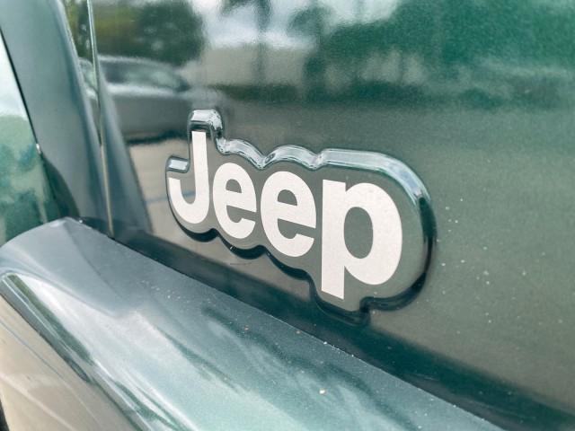 1999 Forest Green Pearl /Camel/Dark Green Jeep Wrangler Sahara AUYO AC 6 CYL LOW MILES 47,009 (1J4FY49S0XP) with an 4.0L SMPI I6 Power Tech Engine engine, Automatic transmission, located at 4701 North Dixie Hwy, Pompano Beach, FL, 33064, (954) 422-2889, 26.240938, -80.123474 - OUR WEBPAGE FLORIDACARS1.COM HAS OVER 100 PHOTOS AND FREE CARFAX LINK 1999 Jeep Wrangler Sahara Utility (Blazer, Jimmy, Scout, etc.) 4.0L I6 F Gasoline 20 MPG Rear Wheel Drive w/ 4X4 Features 4WD/AWD ABS Brakes Air Conditioning Alloy Wheels AM/FM Stereo Automatic Transmission Cassette Player CD Audi - Photo#41