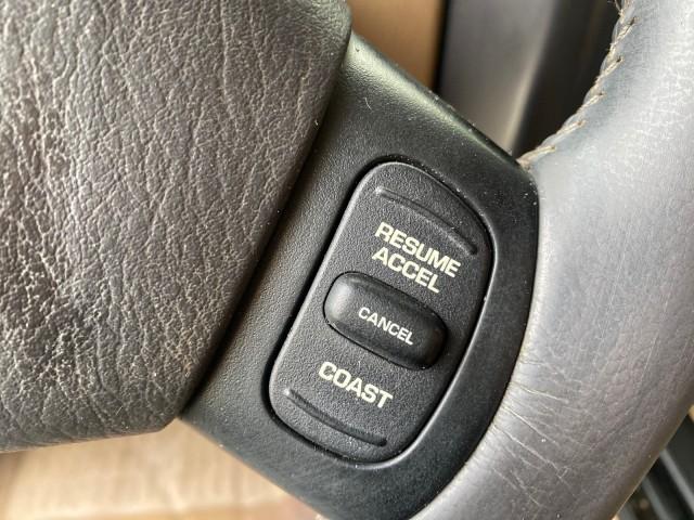 1999 Forest Green Pearl /Camel/Dark Green Jeep Wrangler Sahara AUYO AC 6 CYL LOW MILES 47,009 (1J4FY49S0XP) with an 4.0L SMPI I6 Power Tech Engine engine, Automatic transmission, located at 4701 North Dixie Hwy, Pompano Beach, FL, 33064, (954) 422-2889, 26.240938, -80.123474 - OUR WEBPAGE FLORIDACARS1.COM HAS OVER 100 PHOTOS AND FREE CARFAX LINK 1999 Jeep Wrangler Sahara Utility (Blazer, Jimmy, Scout, etc.) 4.0L I6 F Gasoline 20 MPG Rear Wheel Drive w/ 4X4 Features 4WD/AWD ABS Brakes Air Conditioning Alloy Wheels AM/FM Stereo Automatic Transmission Cassette Player CD Audi - Photo#53