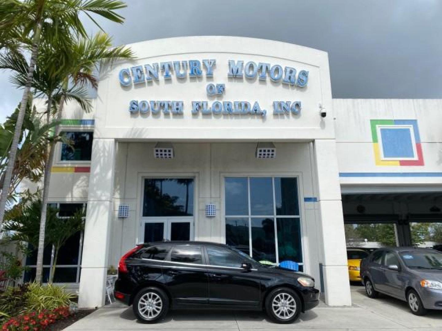 2010 Black Stone /Anthracite Black Volvo XC60 3.0T AWD SUV SUNROOF (YV4992DZXA2) with an 3.0L DOHC 24-Valve Turbocharged I6 Engine engine, Automatic transmission, located at 4701 North Dixie Hwy, Pompano Beach, FL, 33064, (954) 422-2889, 26.240938, -80.123474 - OUR WEBPAGE FLORIDACARS1.COM HAS OVER 100 PHOTOS AND FREE CARFAX LINK 2010 Volvo XC60 T6 4WD 4 Door Wagon/Sport Utility 3.0L I6 F DOHC 24V Gasoline 25 MPG All Wheel Drive Features 4WD/AWD ABS Brakes Air Conditioning Alloy Wheels AM/FM Stereo Automatic Transmission Auxiliary Audio Input Bluetooth Tec- Photo#0