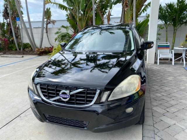 2010 Black Stone /Anthracite Black Volvo XC60 3.0T AWD SUV SUNROOF (YV4992DZXA2) with an 3.0L DOHC 24-Valve Turbocharged I6 Engine engine, Automatic transmission, located at 4701 North Dixie Hwy, Pompano Beach, FL, 33064, (954) 422-2889, 26.240938, -80.123474 - OUR WEBPAGE FLORIDACARS1.COM HAS OVER 100 PHOTOS AND FREE CARFAX LINK 2010 Volvo XC60 T6 4WD 4 Door Wagon/Sport Utility 3.0L I6 F DOHC 24V Gasoline 25 MPG All Wheel Drive Features 4WD/AWD ABS Brakes Air Conditioning Alloy Wheels AM/FM Stereo Automatic Transmission Auxiliary Audio Input Bluetooth Tec - Photo#3