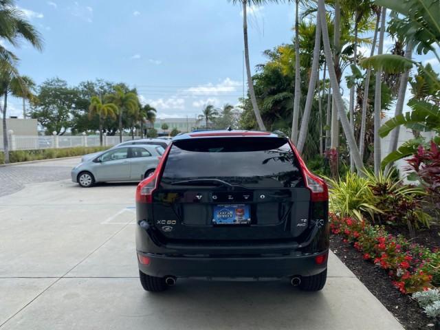 2010 Black Stone /Anthracite Black Volvo XC60 3.0T AWD SUV SUNROOF (YV4992DZXA2) with an 3.0L DOHC 24-Valve Turbocharged I6 Engine engine, Automatic transmission, located at 4701 North Dixie Hwy, Pompano Beach, FL, 33064, (954) 422-2889, 26.240938, -80.123474 - OUR WEBPAGE FLORIDACARS1.COM HAS OVER 100 PHOTOS AND FREE CARFAX LINK 2010 Volvo XC60 T6 4WD 4 Door Wagon/Sport Utility 3.0L I6 F DOHC 24V Gasoline 25 MPG All Wheel Drive Features 4WD/AWD ABS Brakes Air Conditioning Alloy Wheels AM/FM Stereo Automatic Transmission Auxiliary Audio Input Bluetooth Tec - Photo#6