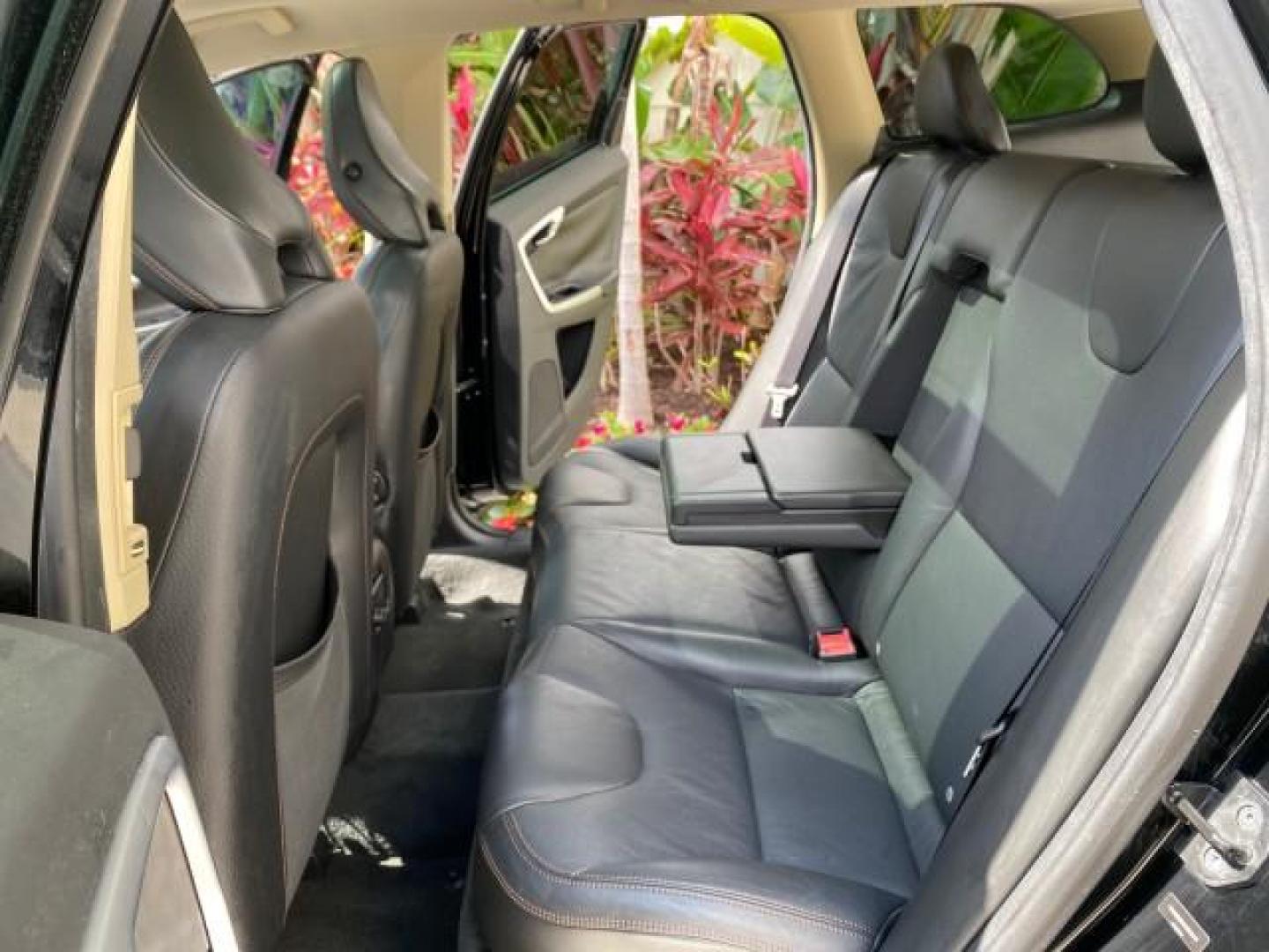 2010 Black Stone /Anthracite Black Volvo XC60 3.0T AWD SUV SUNROOF (YV4992DZXA2) with an 3.0L DOHC 24-Valve Turbocharged I6 Engine engine, Automatic transmission, located at 4701 North Dixie Hwy, Pompano Beach, FL, 33064, (954) 422-2889, 26.240938, -80.123474 - OUR WEBPAGE FLORIDACARS1.COM HAS OVER 100 PHOTOS AND FREE CARFAX LINK 2010 Volvo XC60 T6 4WD 4 Door Wagon/Sport Utility 3.0L I6 F DOHC 24V Gasoline 25 MPG All Wheel Drive Features 4WD/AWD ABS Brakes Air Conditioning Alloy Wheels AM/FM Stereo Automatic Transmission Auxiliary Audio Input Bluetooth Tec- Photo#14