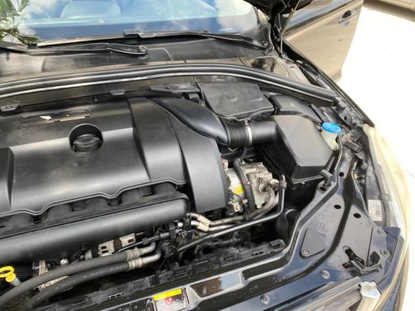2010 Black Stone /Anthracite Black Volvo XC60 3.0T AWD SUV SUNROOF (YV4992DZXA2) with an 3.0L DOHC 24-Valve Turbocharged I6 Engine engine, Automatic transmission, located at 4701 North Dixie Hwy, Pompano Beach, FL, 33064, (954) 422-2889, 26.240938, -80.123474 - OUR WEBPAGE FLORIDACARS1.COM HAS OVER 100 PHOTOS AND FREE CARFAX LINK 2010 Volvo XC60 T6 4WD 4 Door Wagon/Sport Utility 3.0L I6 F DOHC 24V Gasoline 25 MPG All Wheel Drive Features 4WD/AWD ABS Brakes Air Conditioning Alloy Wheels AM/FM Stereo Automatic Transmission Auxiliary Audio Input Bluetooth Tec- Photo#25